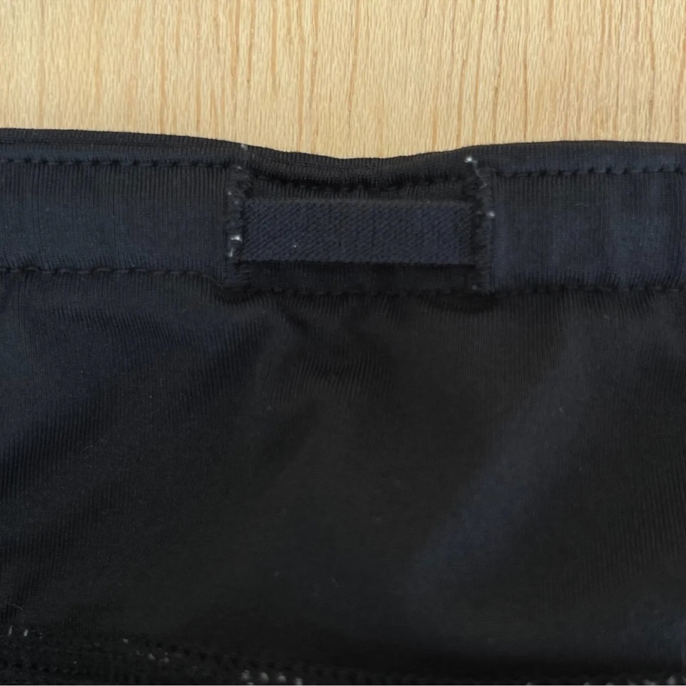 ATHLETA Women’s Lined Black Gray Low Rise Stretch Athletic Shorts sz XS - Picture 7 of 8